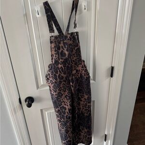 SHEIN Brown and Black Leopard Print Kids One-Piece Overalls